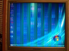 Рябит экран на компьютере. проблема не в мониторе и не в Windows Xp переустанавливал, также переустанавливал гр. Драйвер - 1