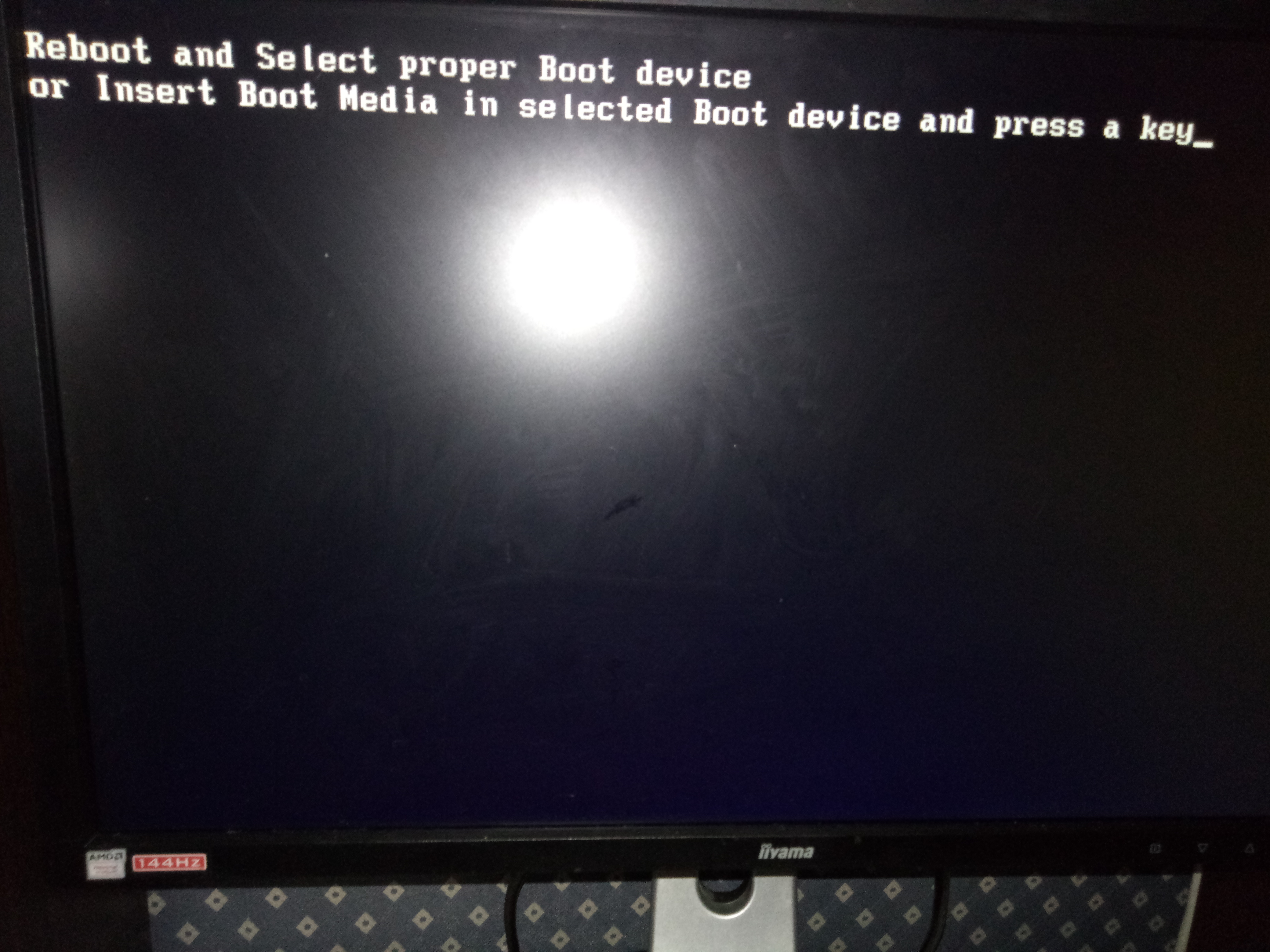 Reboot and proper boot как решить. Компьютер Reboot and select proper Boot device.