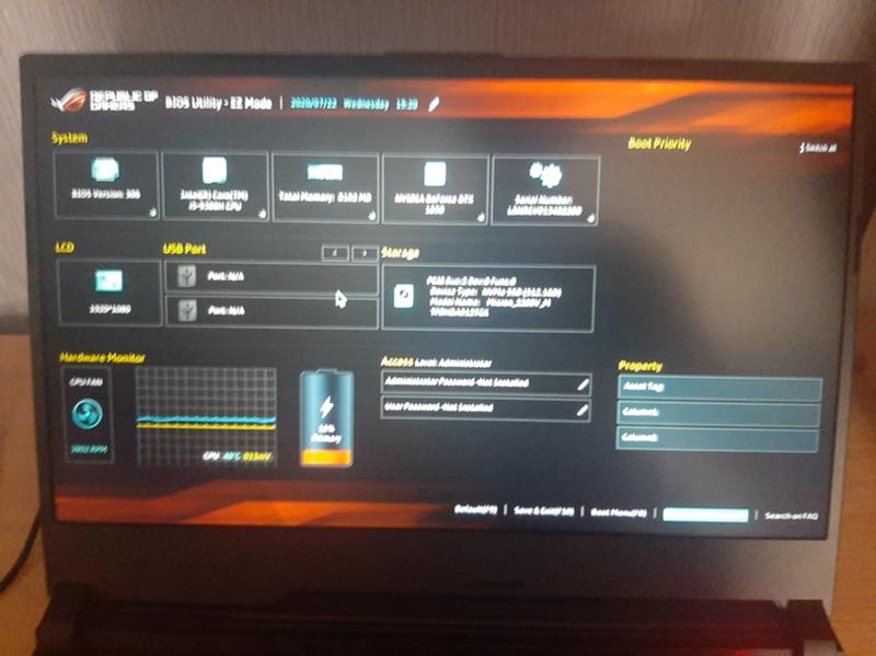 Ноутбук asus rog strix хотел загрузить виндоус но Биос не видит флешку