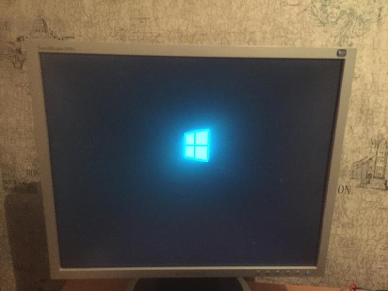 Установка Windows 10 Помгите