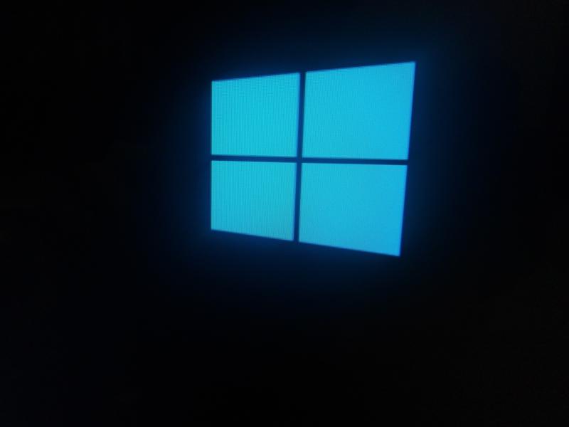 Проблема с запуском операционной системы Windows 10 Pro - 1