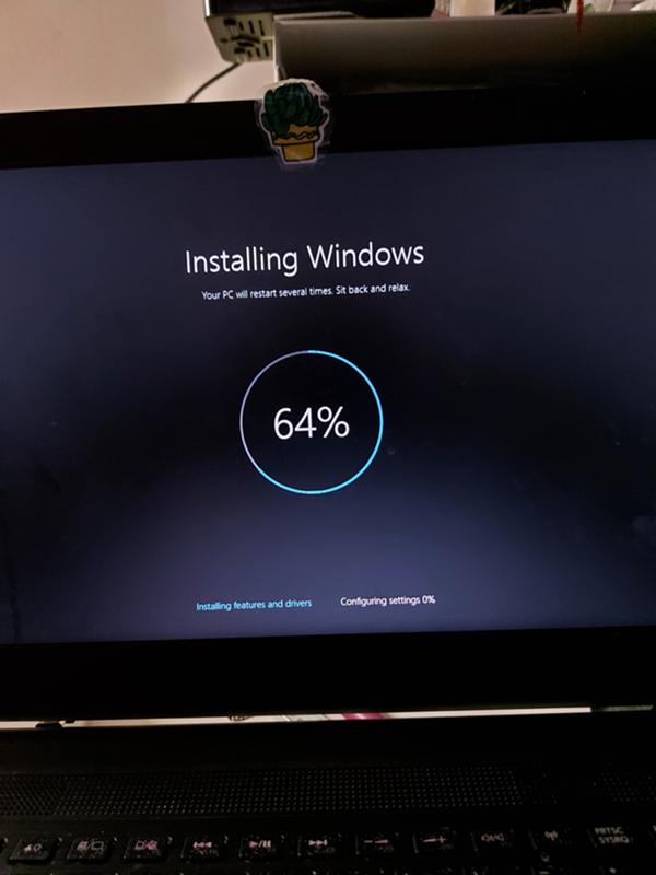 Установка Windows. Почему-то не устанавливается