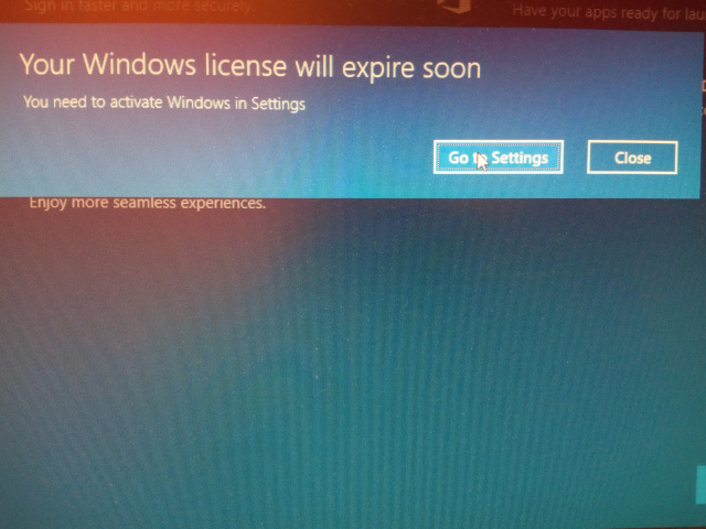 Windows просит лицензию