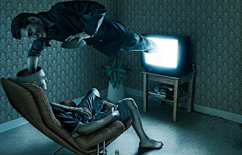 Допустимы ли такие просадки по питанию компьютера Уже и винду снес и жёсткий 15 перепроверил не помогло с глюками