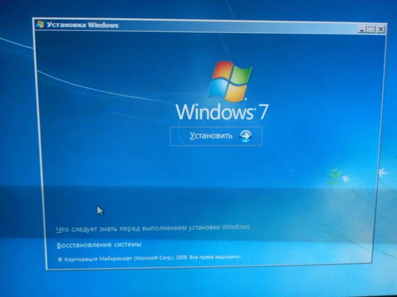 Я хочу ПЕРЕустановить windows 7 с СОХРАНЕНИЕМ файло на диске D, что надо нажать