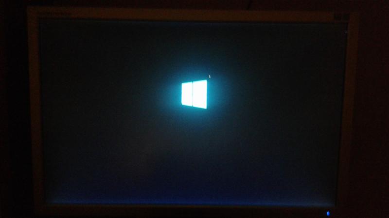 Не получается переустановить Windows с флешки