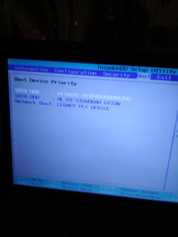 При переустановки Windows не могу перейти в boot devise priority