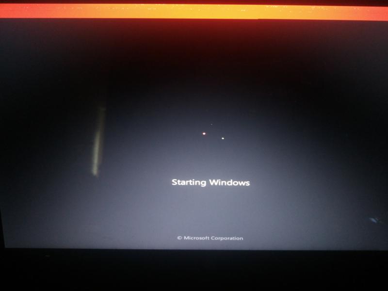 Starting виндовс. Starting Windows. При установки Windows красная полоса. Starting Windows зависает при установке Windows 7. Виндовс starting зависает.